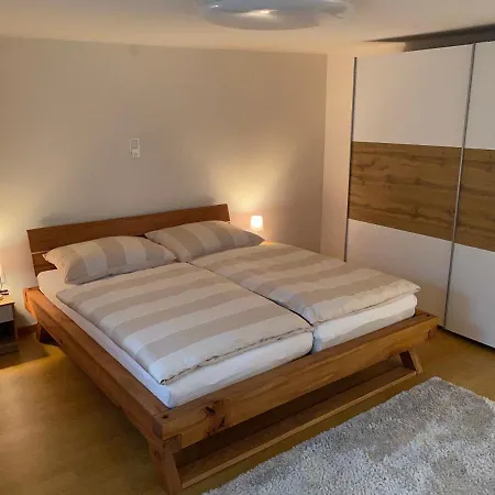 Apartment Haus Raid